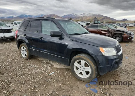 2007 Suzuki Grand Vitara Luxury z USA, uszkodzony, nr VIN JS3TD947774204697